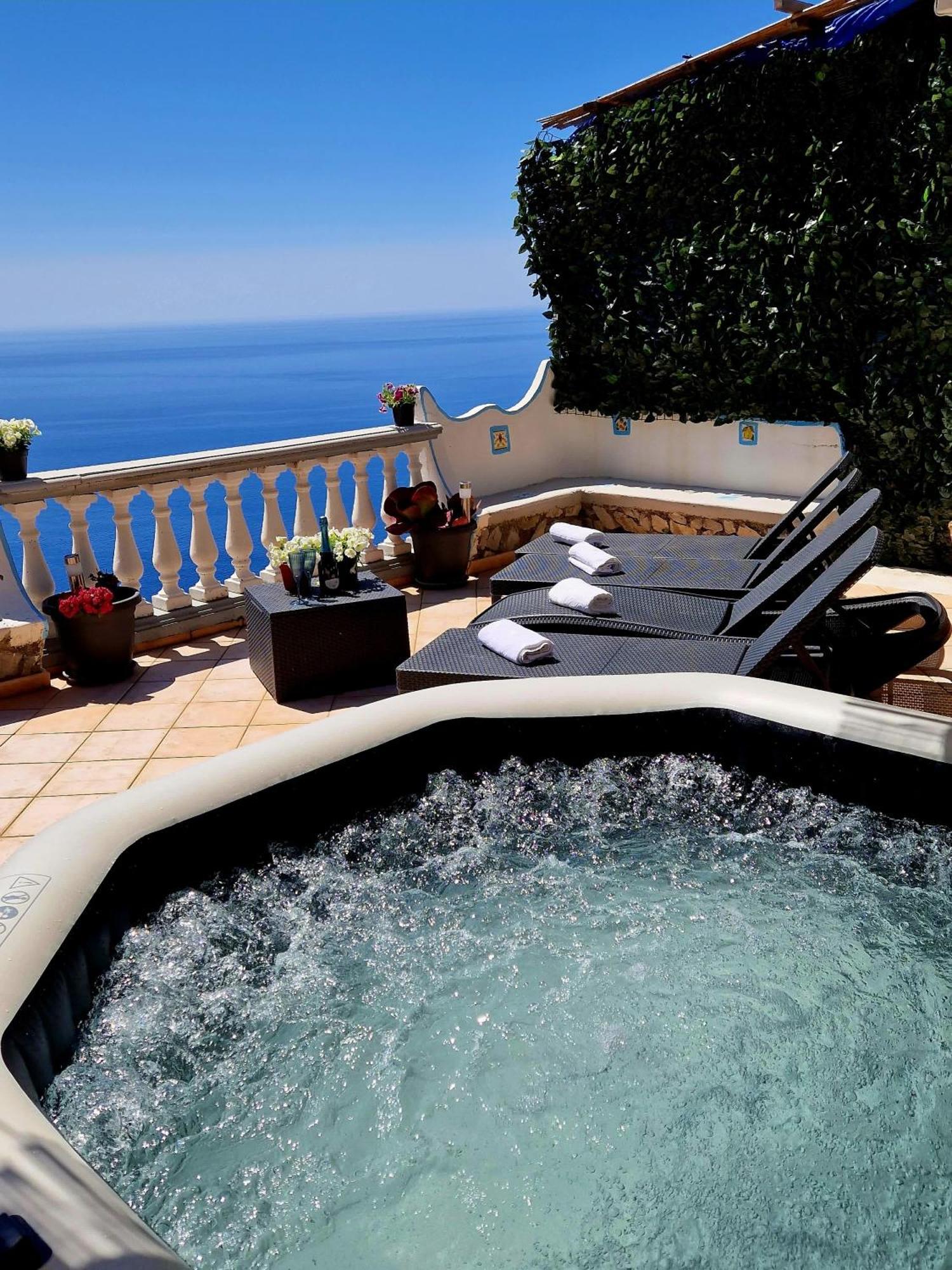 Your Nest On The Path Positano